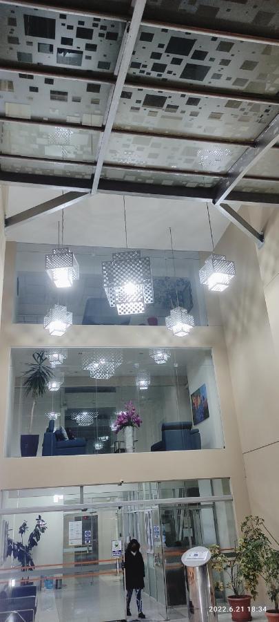 Moderno Y Comodo Apartamento Con La Mejor Ubicacion En Sopocachi Apartment La Paz Bagian luar foto
