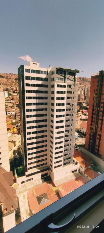 Moderno Y Comodo Apartamento Con La Mejor Ubicacion En Sopocachi Apartment La Paz Bagian luar foto