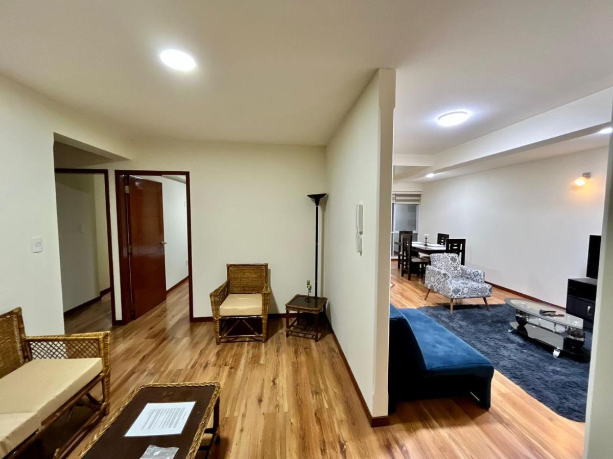 Moderno Y Comodo Apartamento Con La Mejor Ubicacion En Sopocachi Apartment La Paz Bagian luar foto